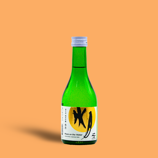 Moon On The Water Sake - Fukucho
